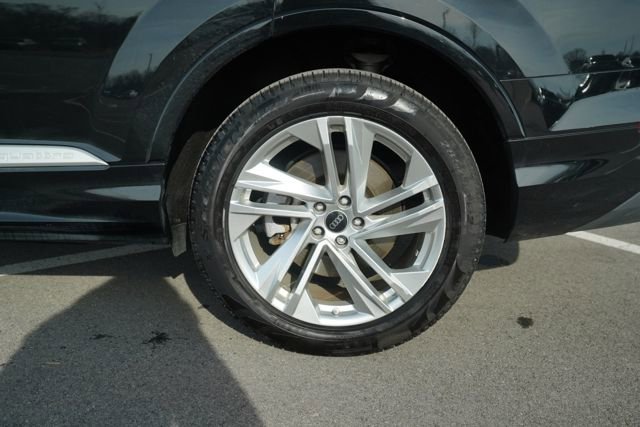 Used 2023 Audi Q7 2.0T Premium w/ Convenience Package image 37