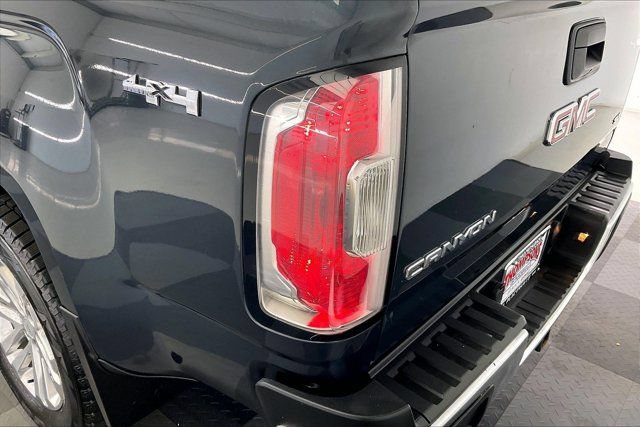 Used 2017 GMC Canyon SLT w/ Driver Alert Package AWD/4WD image 29