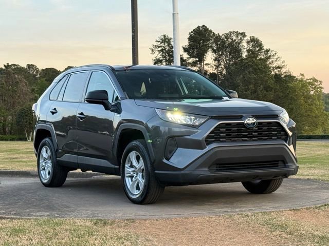 Used 2021 Toyota RAV4 LE AWD/4WD image 1
