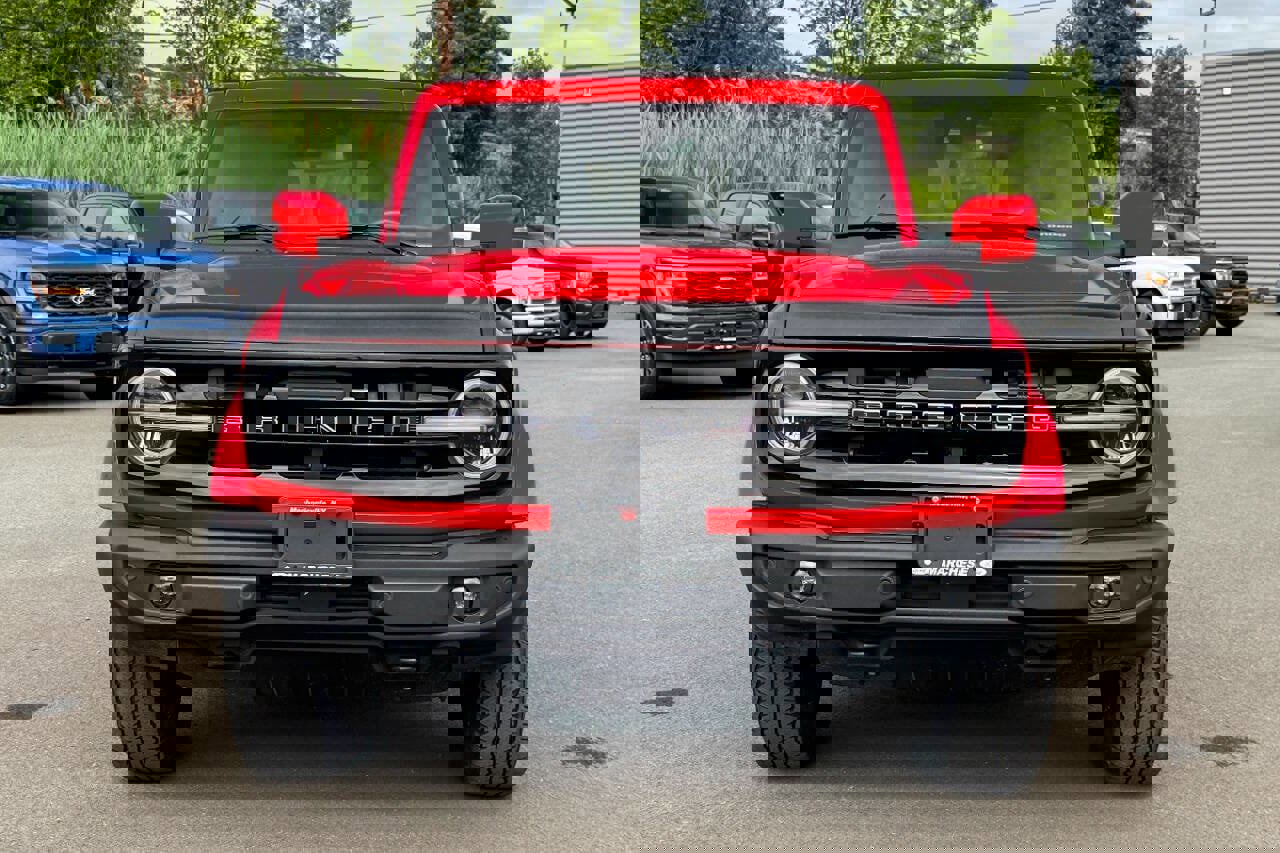 Used 2023 Ford Bronco Outer Banks image 8