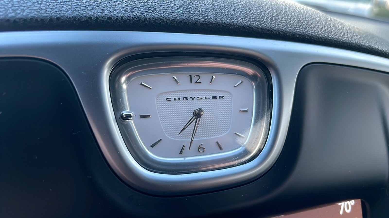 Used 2018 Chrysler 300 Touring image 43