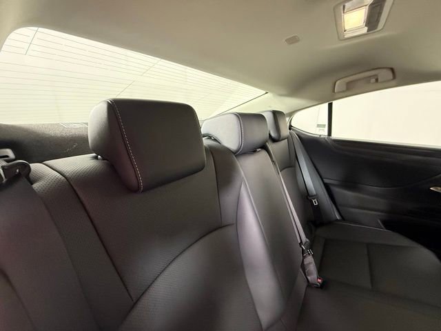 Certified 2025 Lexus ES 300h 300h w/ Premium Package image 28