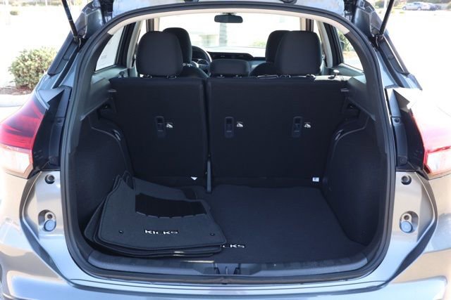 New 2025 Nissan Kicks Play S image 16
