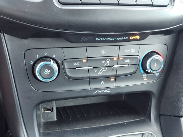Used 2017 Ford Focus ST FWD image 19