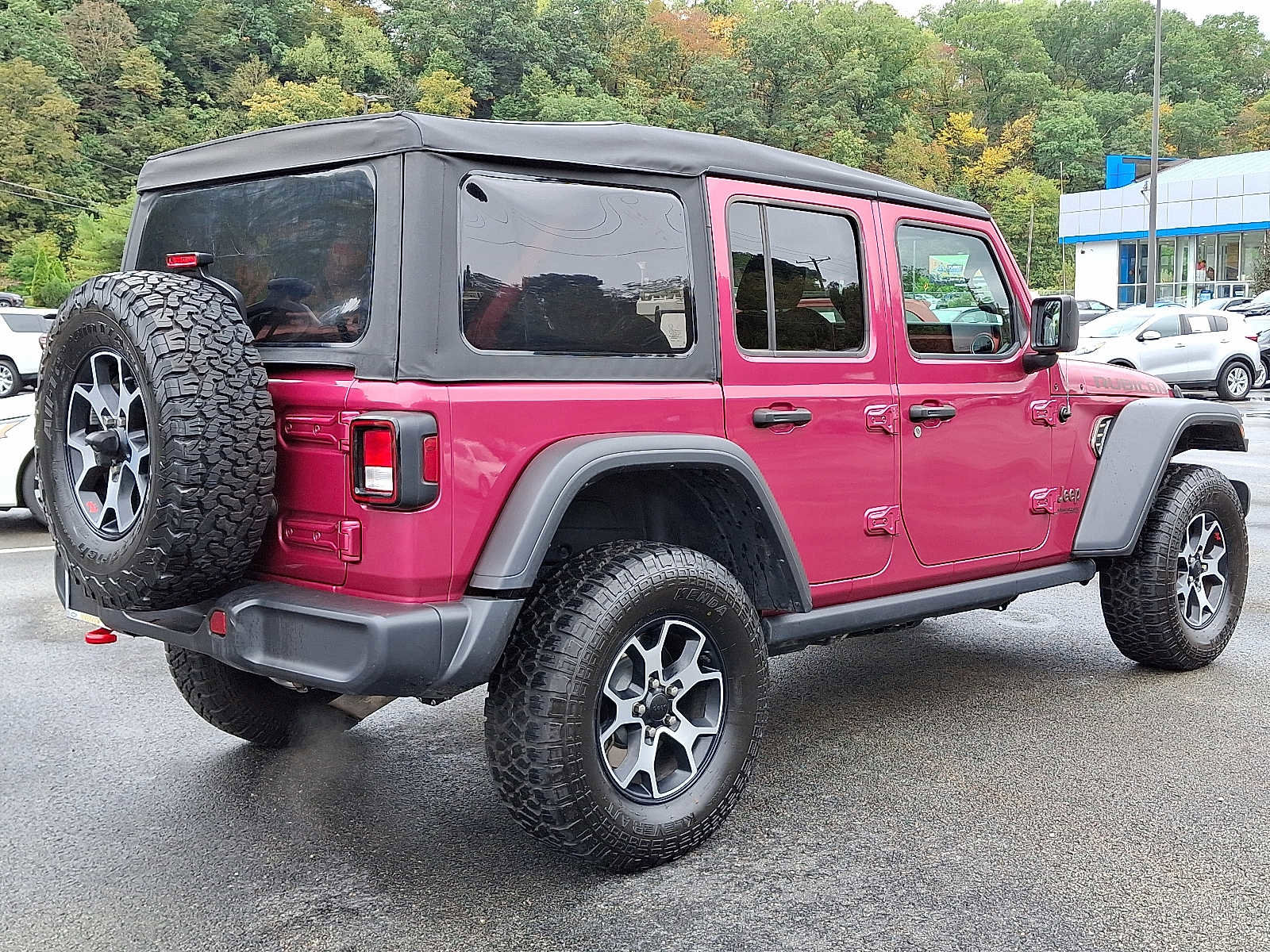 Used 2022 Jeep Wrangler Unlimited Rubicon w/ Cold Weather Group image 7