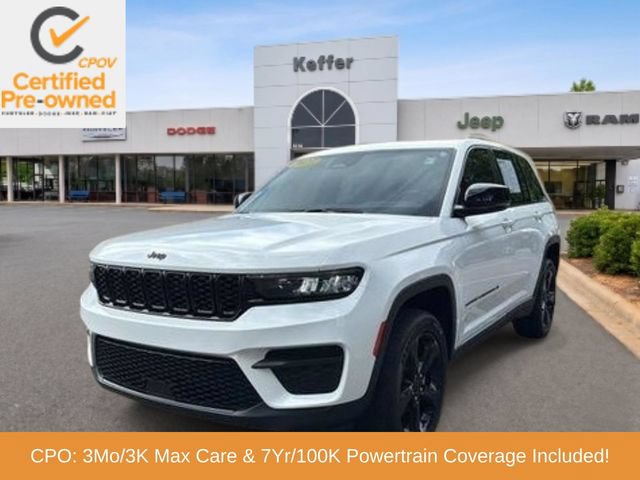 Certified 2023 Jeep Grand Cherokee Altitude AWD/4WD image 1