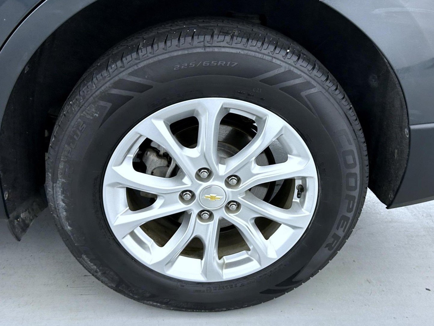 Used 2020 Chevrolet Equinox LT AWD/4WD image 23