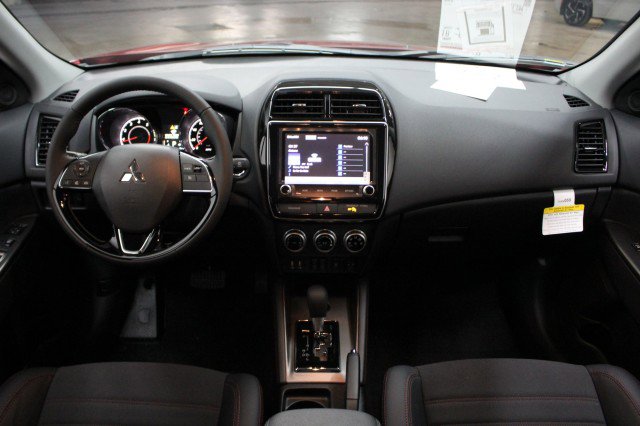 New 2026 Mitsubishi Outlander Sport SE image 19