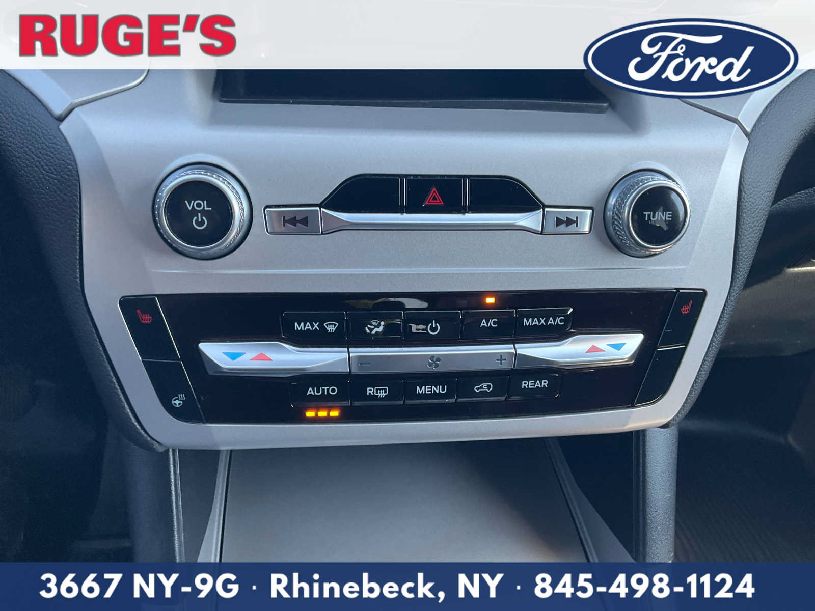 Certified 2023 Ford Explorer XLT w/ Equipment Group 202A AWD/4WD image 23
