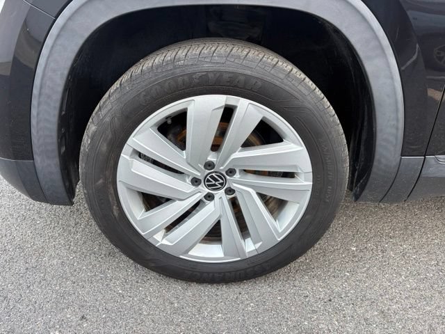 Used 2020 Volkswagen Atlas Cross Sport SE w/ Towing Package AWD/4WD image 13