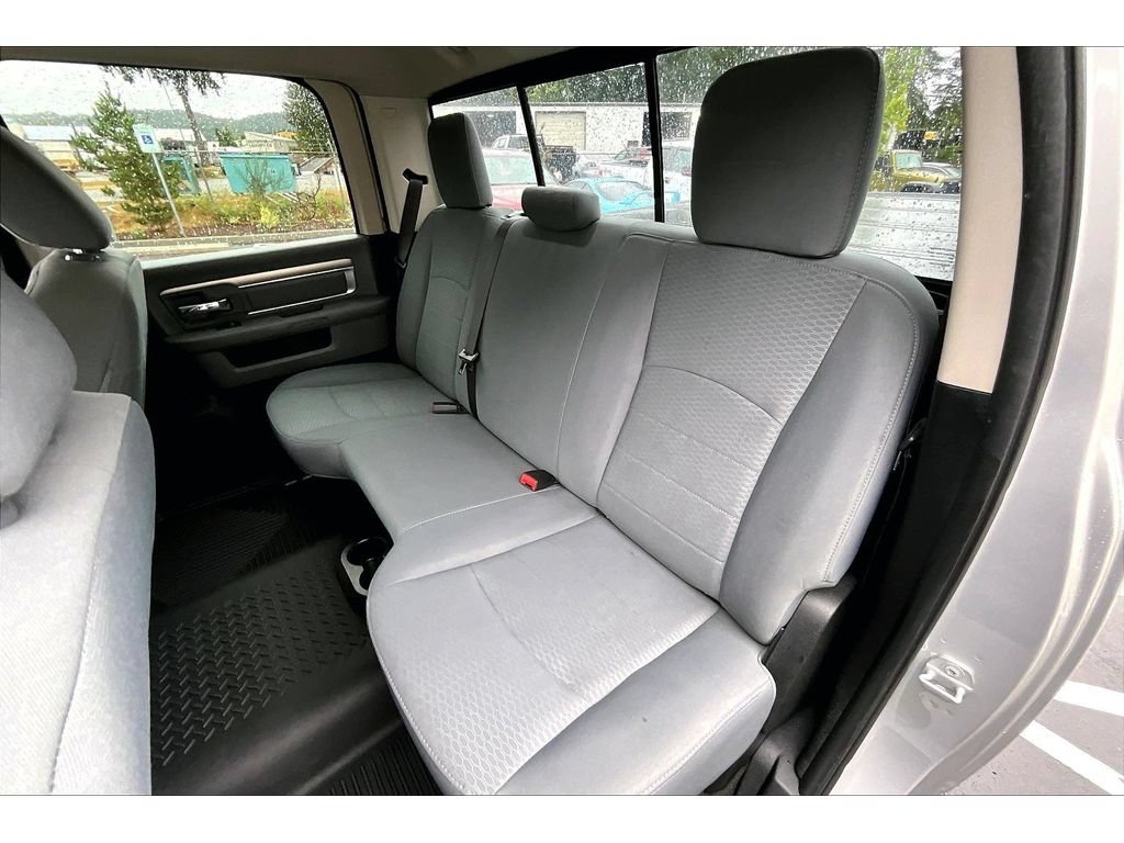 Used 2017 RAM 2500 SLT w/ Cold Weather Group AWD/4WD image 25