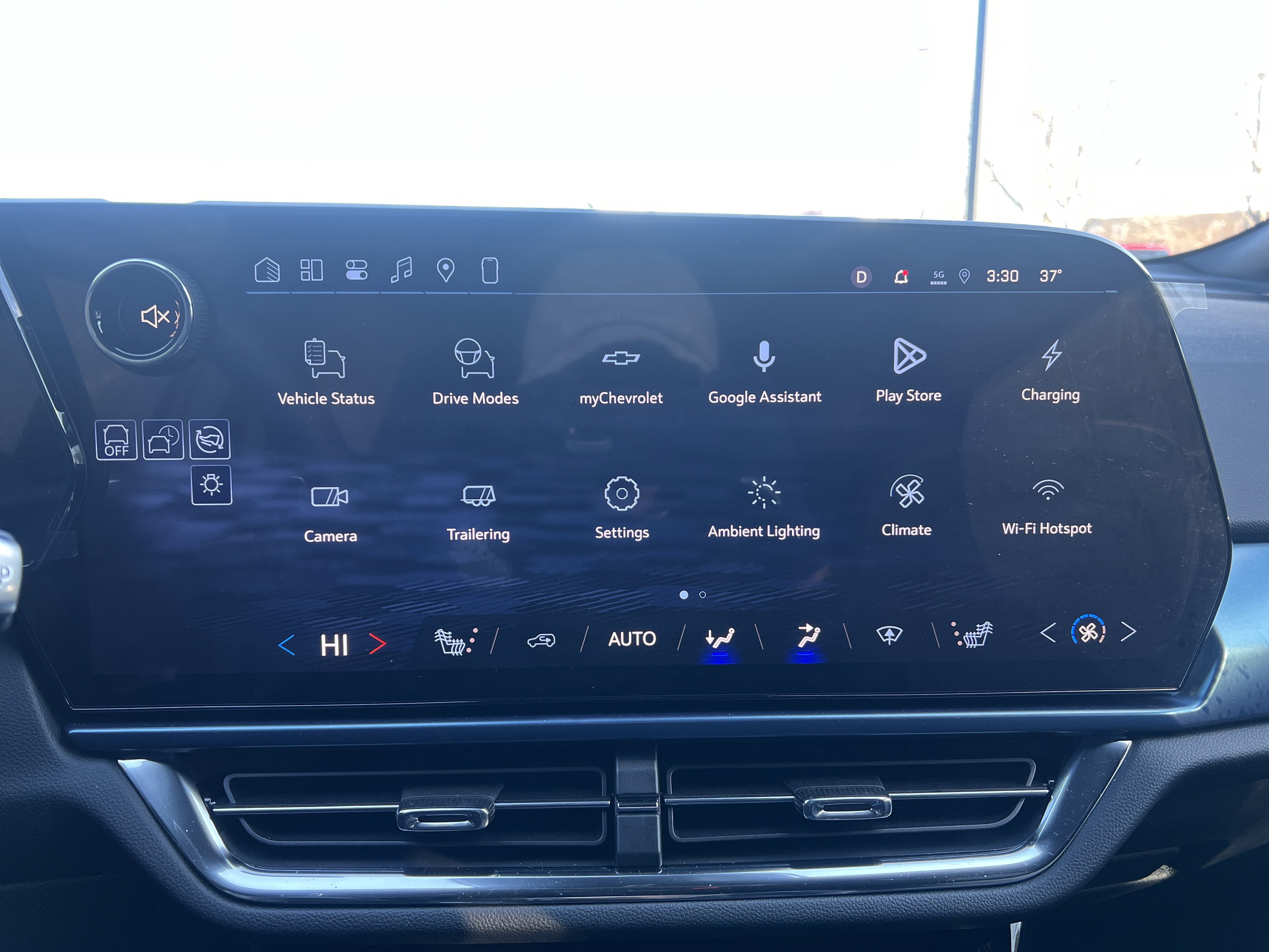 New 2026 Chevrolet Equinox EV LT AWD/4WD image 27