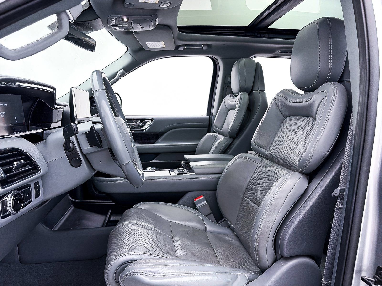 Used 2021 Lincoln Navigator Reserve w/ Luxury Package image 22