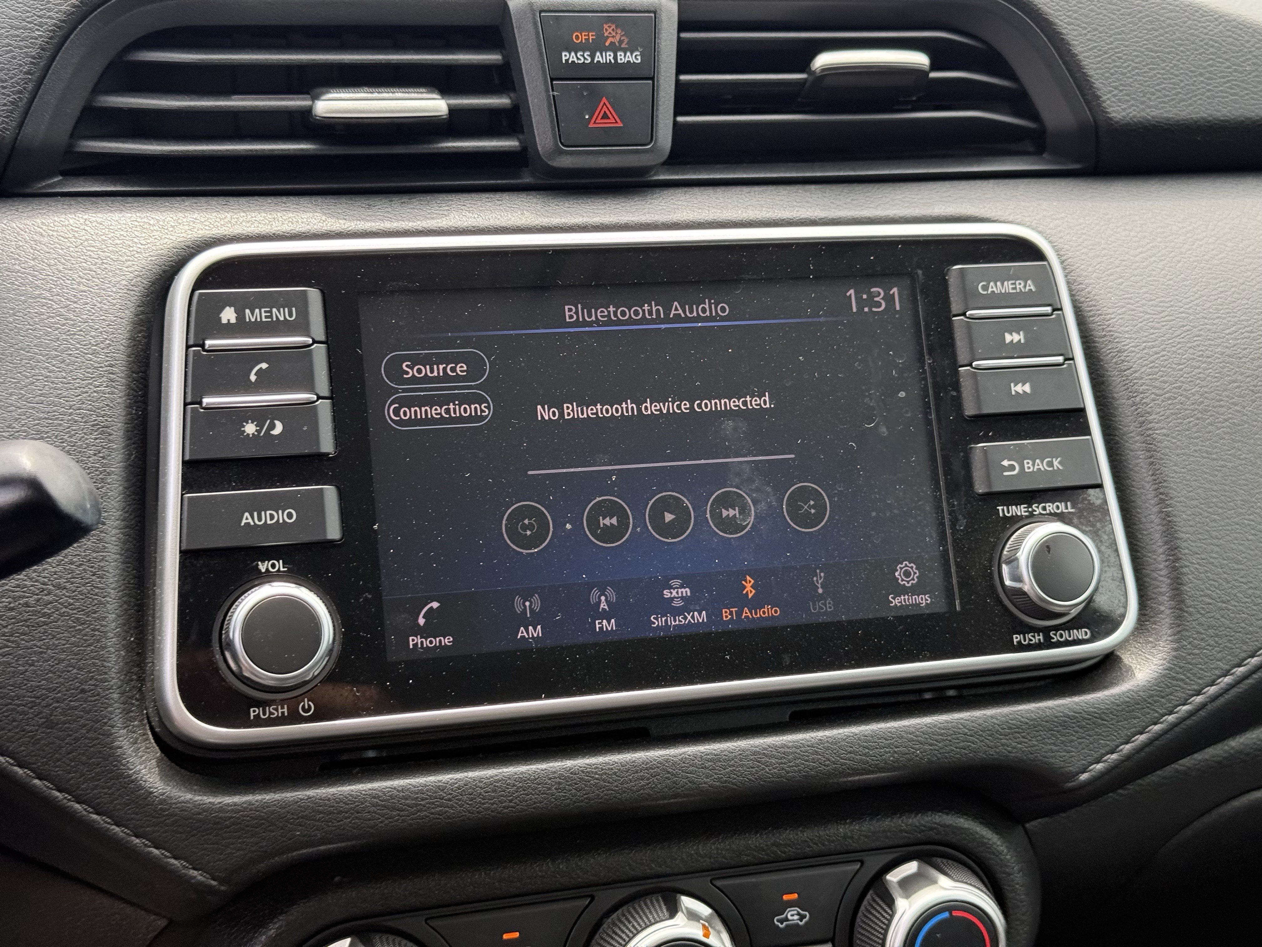 Used 2020 Nissan Versa S FWD image 19