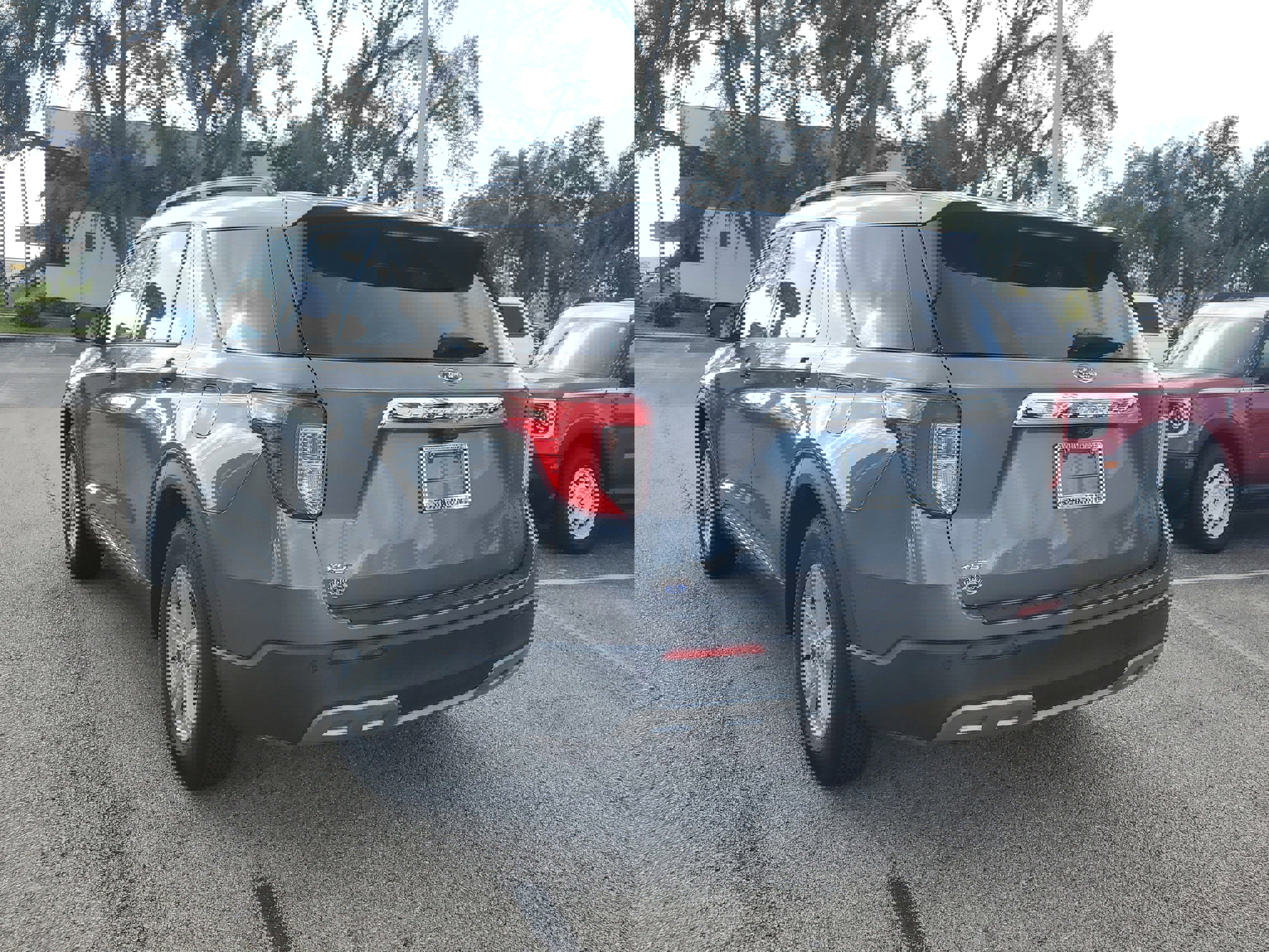 Used 2022 Ford Explorer XLT w/ Equipment Group 202A image 7