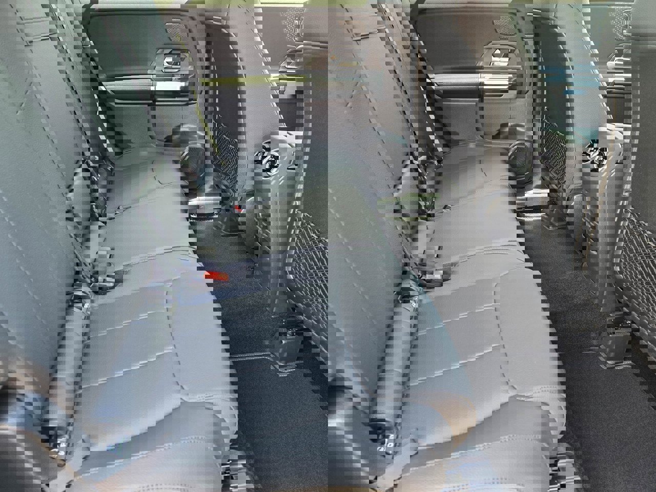 New 2026 Mercedes-Benz GLB 250 4MATIC image 37