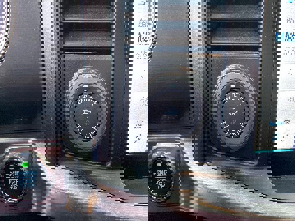 Used 2022 Ford F150 Lariat w/ Equipment Group 502A High image 15