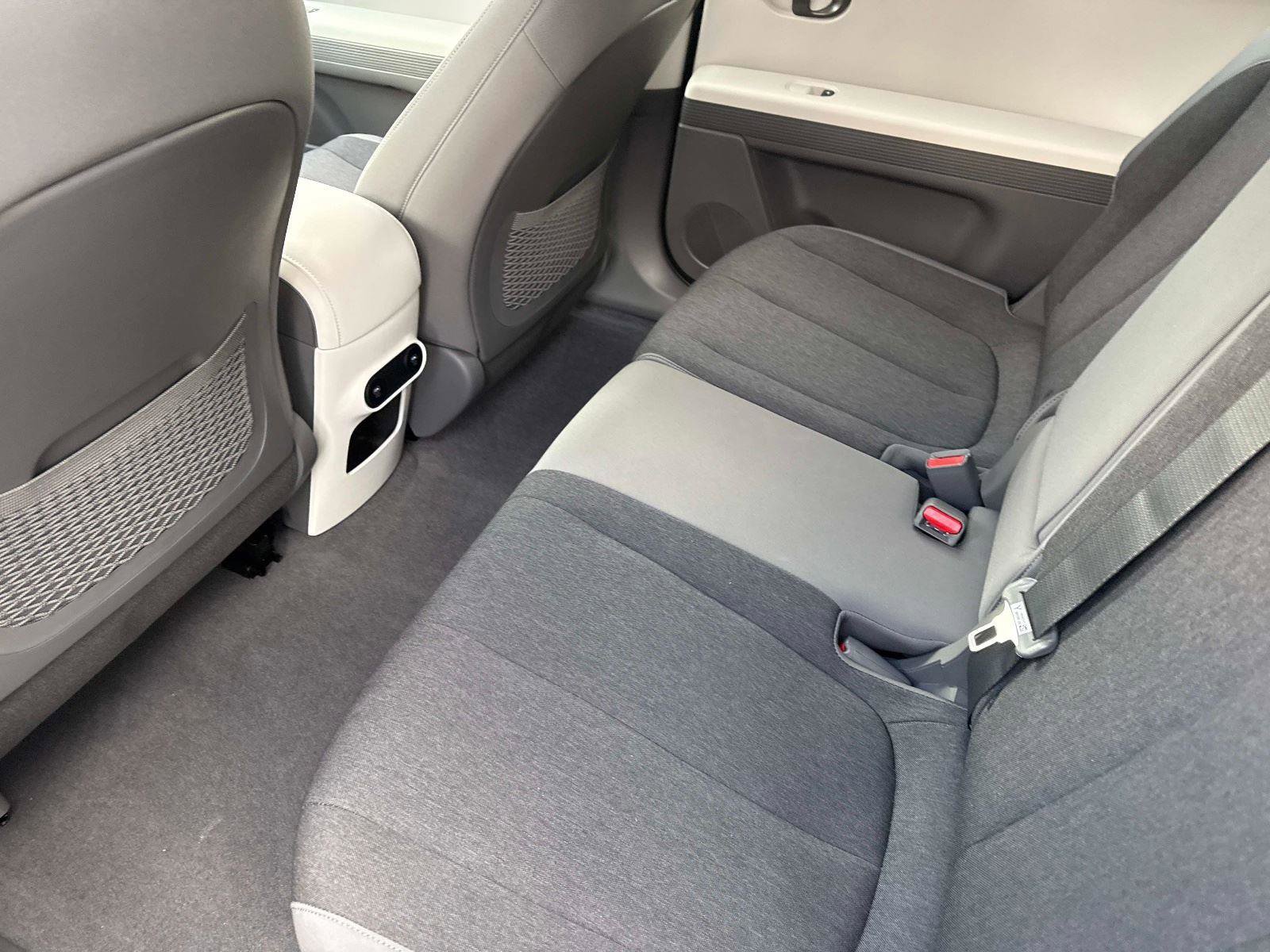 New 2026 Hyundai Ioniq 5 SE image 14