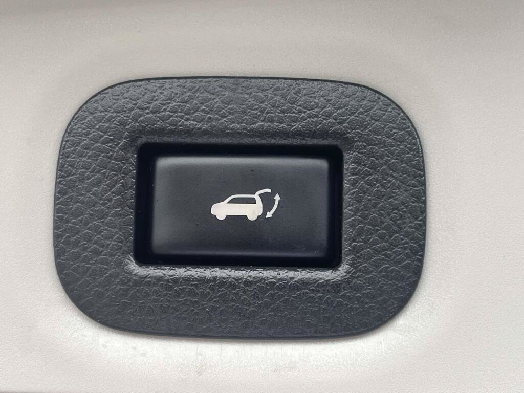 Used 2020 Nissan Rogue SV w/ Premium Package AWD/4WD image 20