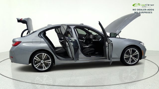 Used 2023 BMW 330i Sedan w/ Driving Assistance Package RWD image 11