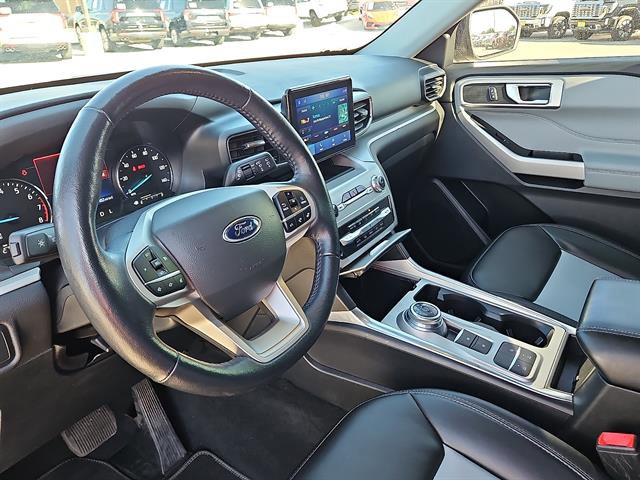 Used 2022 Ford Explorer XLT w/ Equipment Group 202A image 13