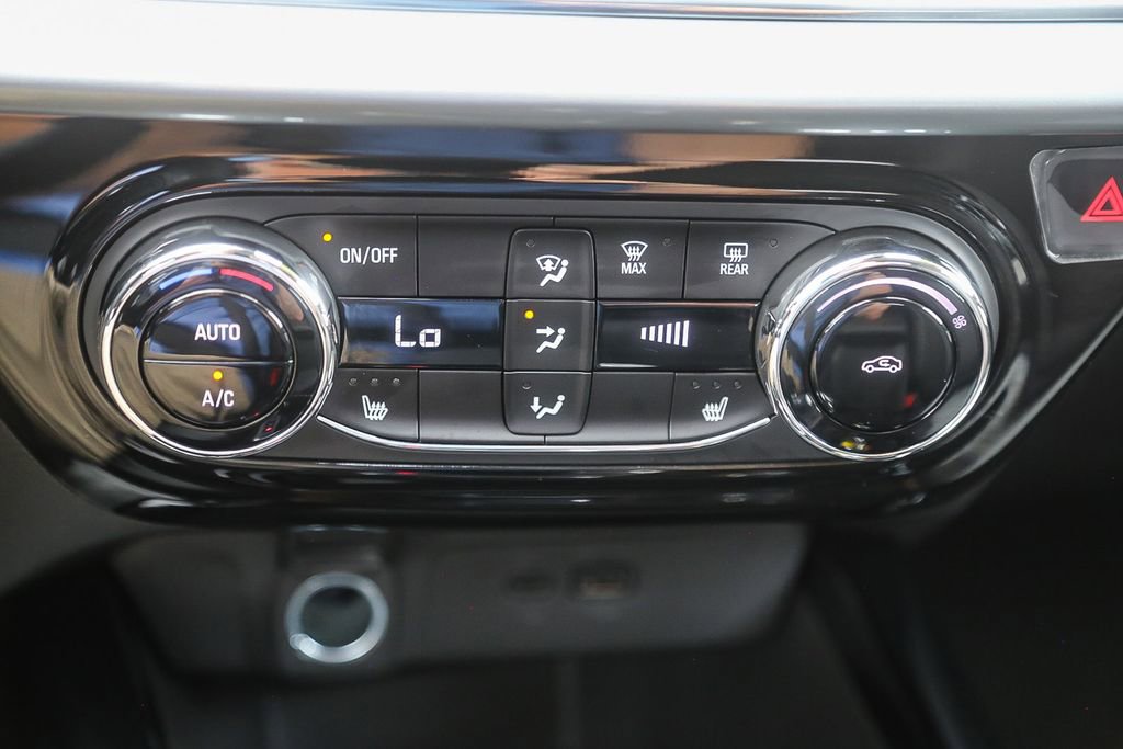 Certified 2026 Chevrolet Trax LT w/ Driver Confidence Package image 47