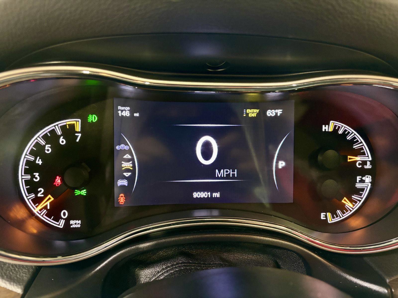 Used 2017 Jeep Grand Cherokee Limited image 32