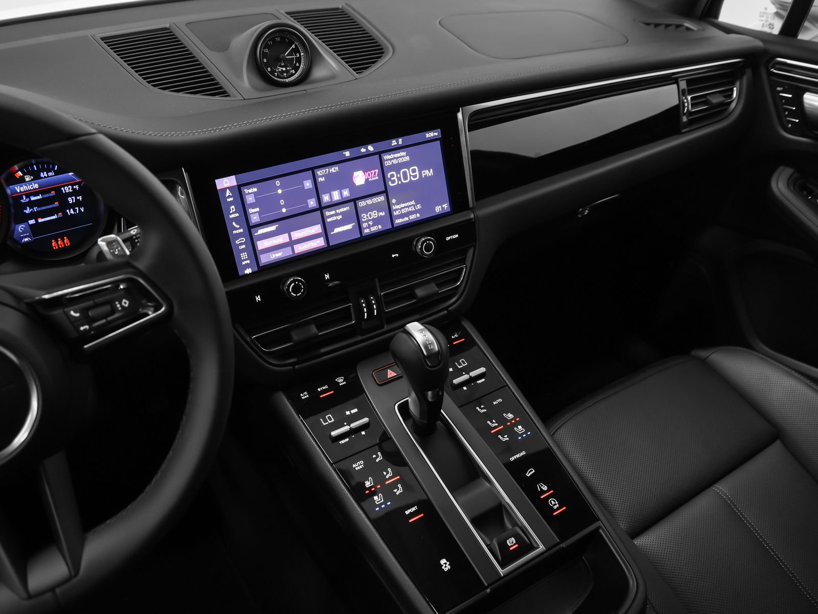 New 2026 Porsche Macan image 34