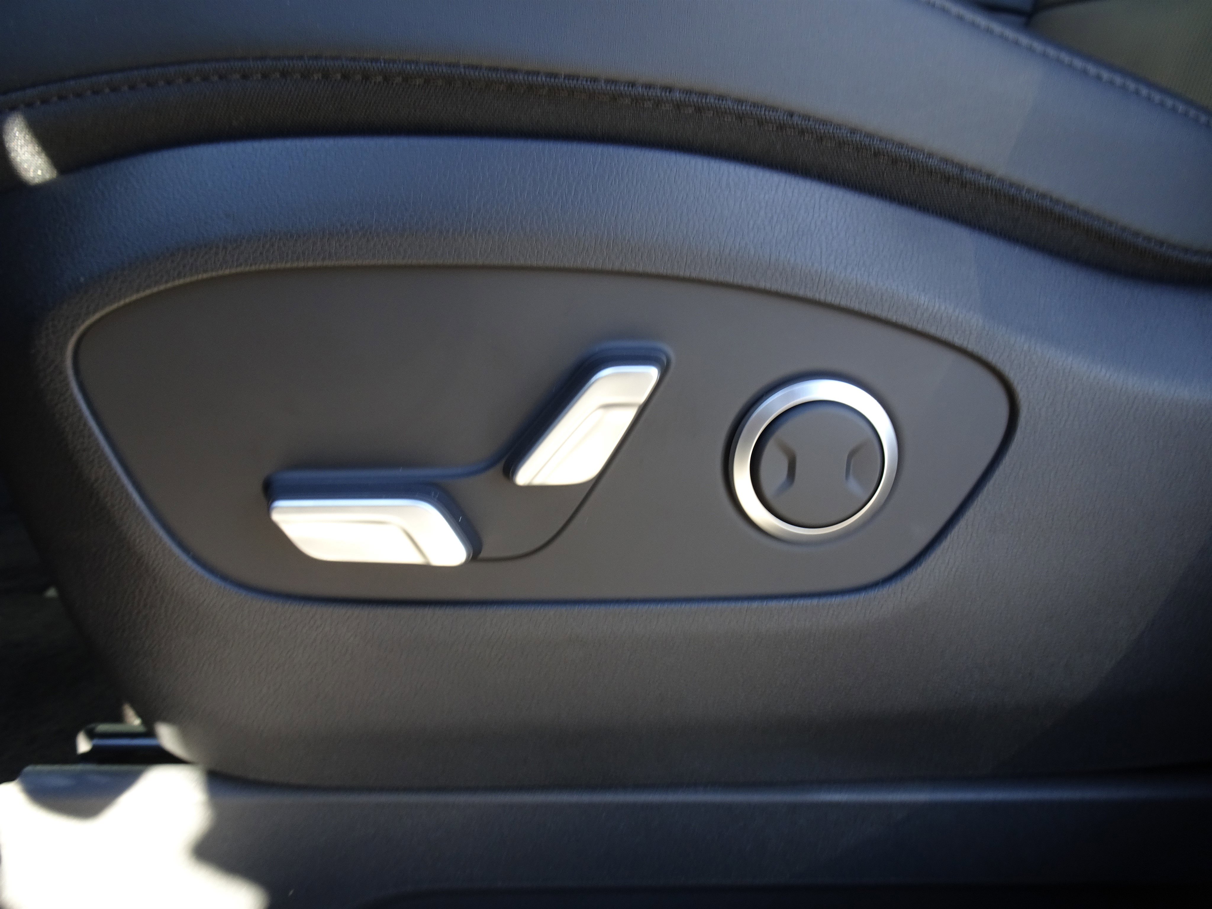 New 2026 Hyundai Ioniq 9 SEL w/ Tow & Go Package image 10