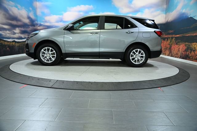 Used 2023 Chevrolet Equinox LS image 5