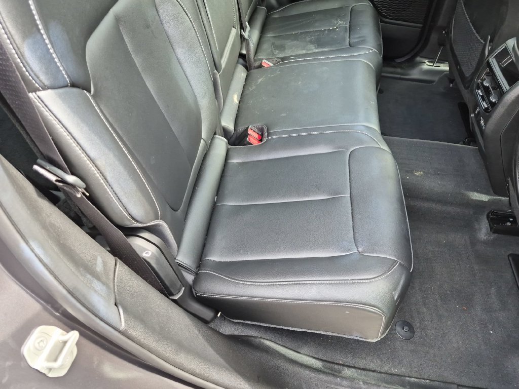 Used 2023 Jeep Grand Cherokee Limited AWD/4WD image 26