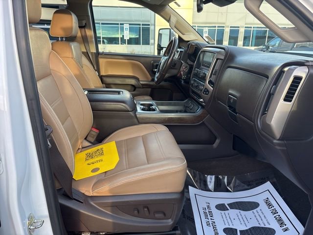 Used 2018 GMC Sierra 3500 Denali w/ Duramax Plus Package image 9