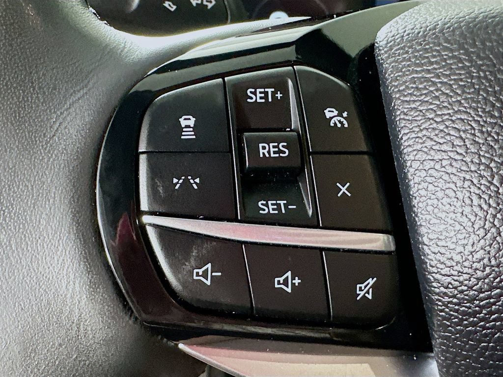 Used 2025 Ford Explorer Platinum w/ Ultimate Package RWD image 24