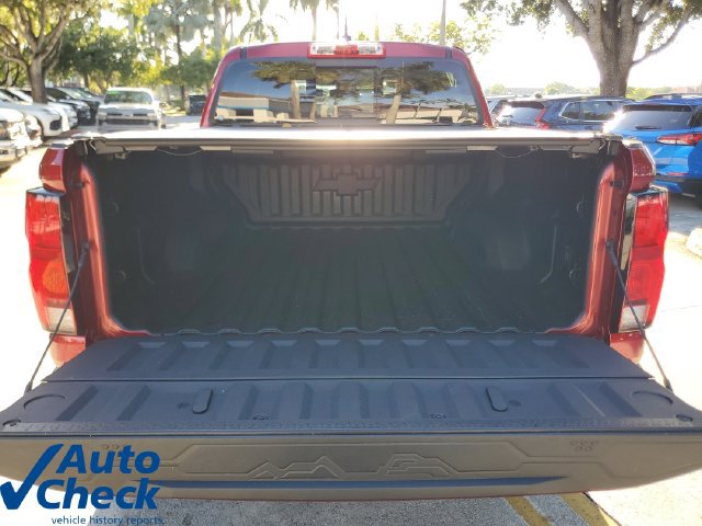 Used 2026 Chevrolet Colorado ZR2 w/ Technology Package AWD/4WD image 9