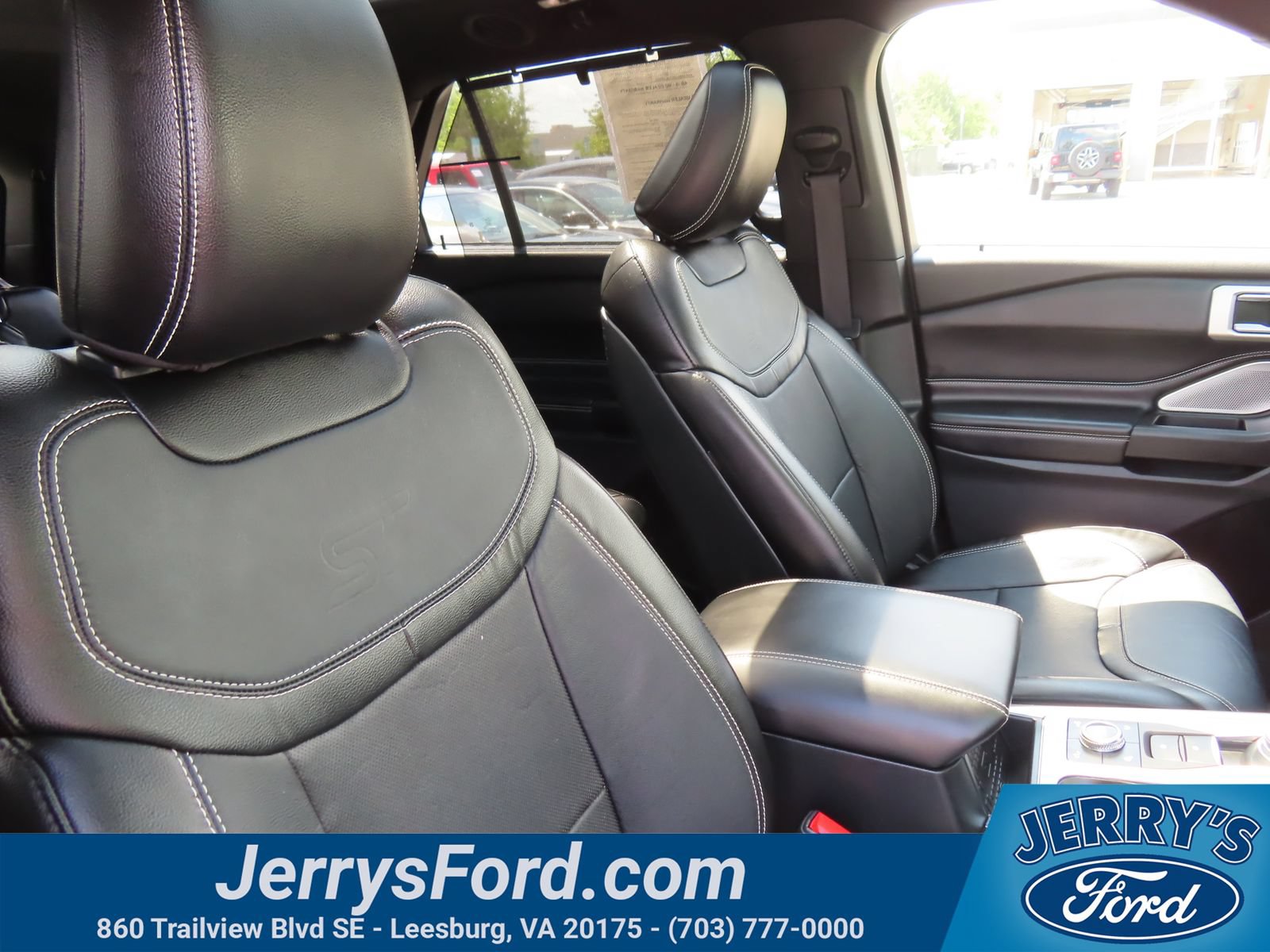 Certified 2020 Ford Explorer ST w/ Premium Technology Package AWD/4WD image 38