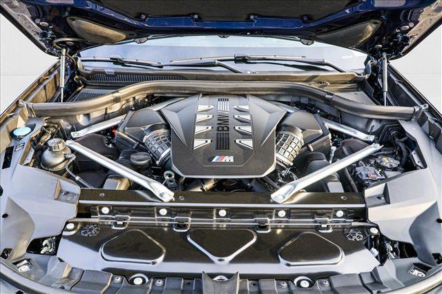 Used 2025 BMW X7 M60i image 26
