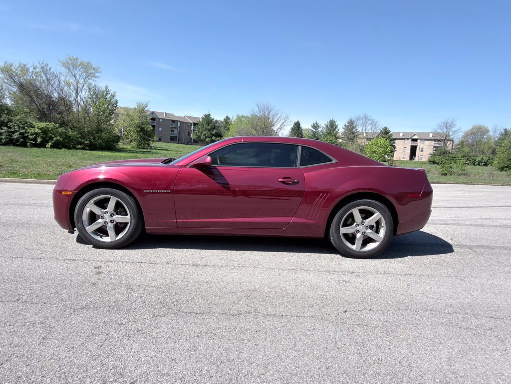 Used 2010 Chevrolet Camaro LT RWD image 27