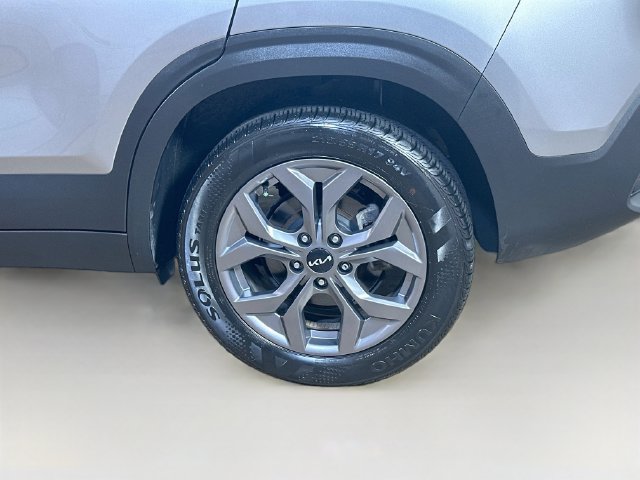 Used 2024 Kia Seltos S AWD/4WD image 5