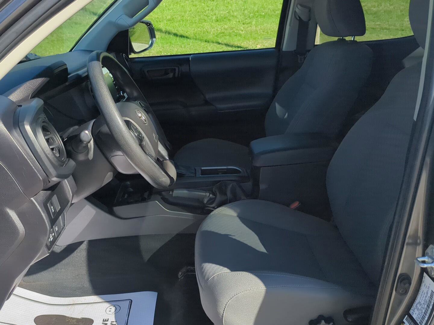 Used 2023 Toyota Tacoma SR image 13