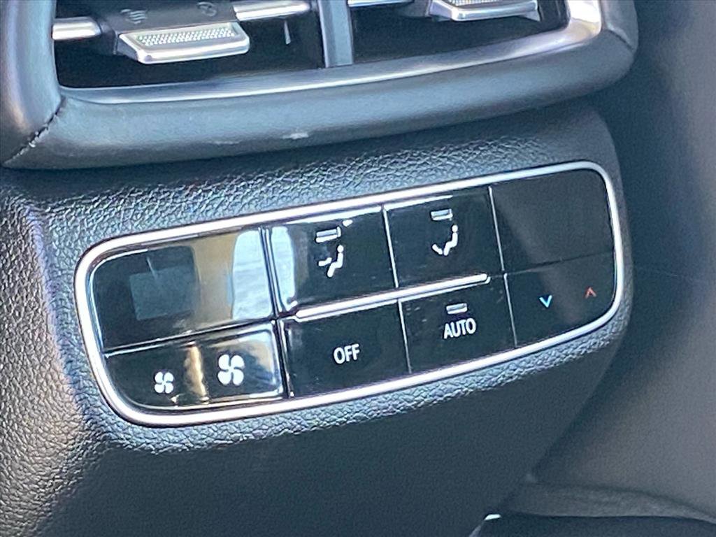 Used 2023 Genesis G80 image 18