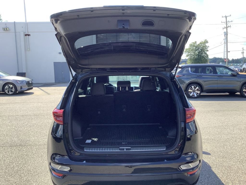 Used 2022 Kia Sportage Nightfall Edition w/ Nighfall AWD Premium Package image 16