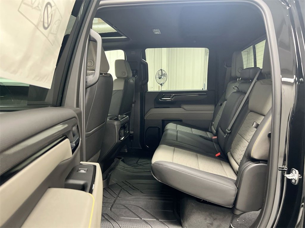 New 2026 Chevrolet Silverado 2500 ZR2 image 24