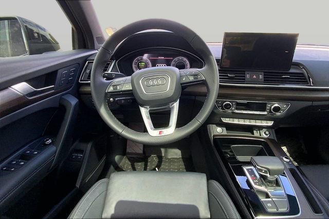 Used 2024 Audi Q5 e Prestige w/ Prestige Package AWD/4WD image 5