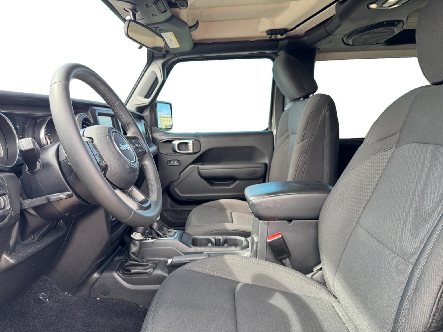 Used 2022 Jeep Wrangler Sport AWD/4WD image 10