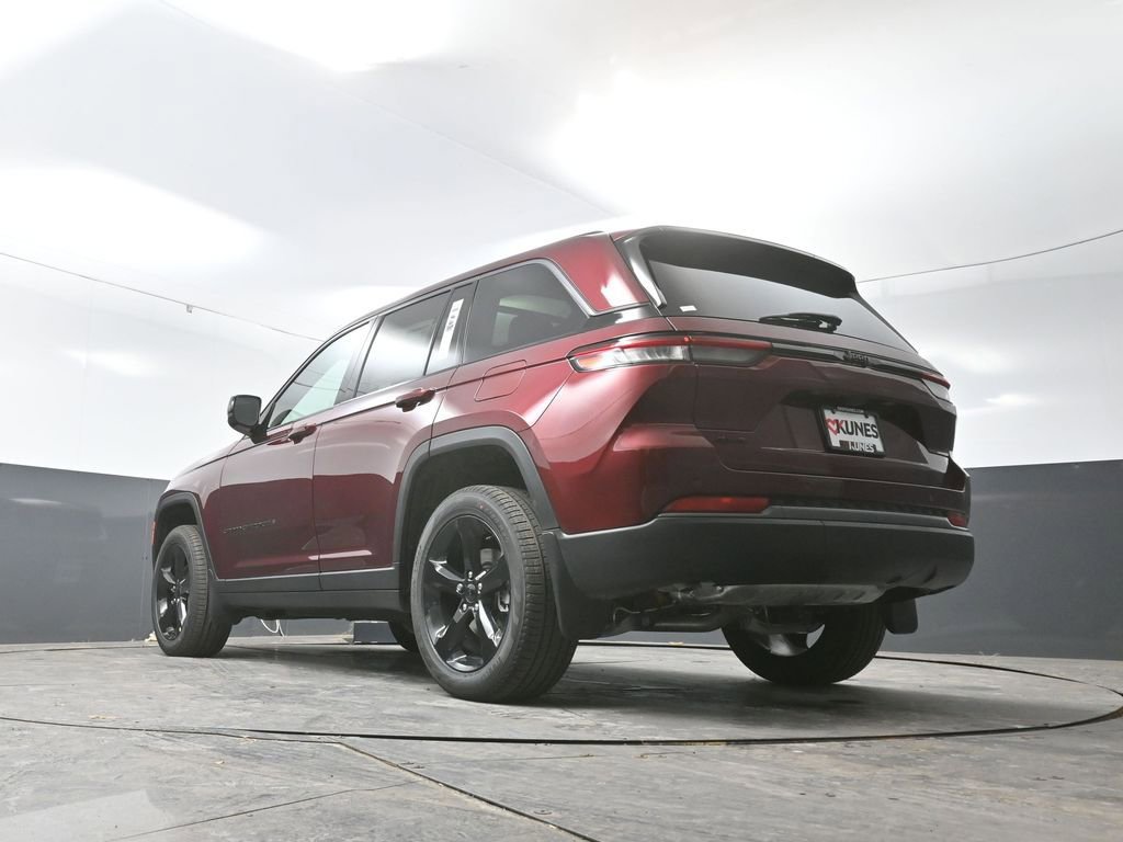 New 2026 Jeep Grand Cherokee Limited w/ Limited Altitude Package image 42