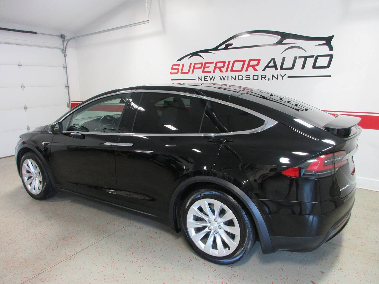 Used 2017 Tesla Model X 75D AWD/4WD image 4
