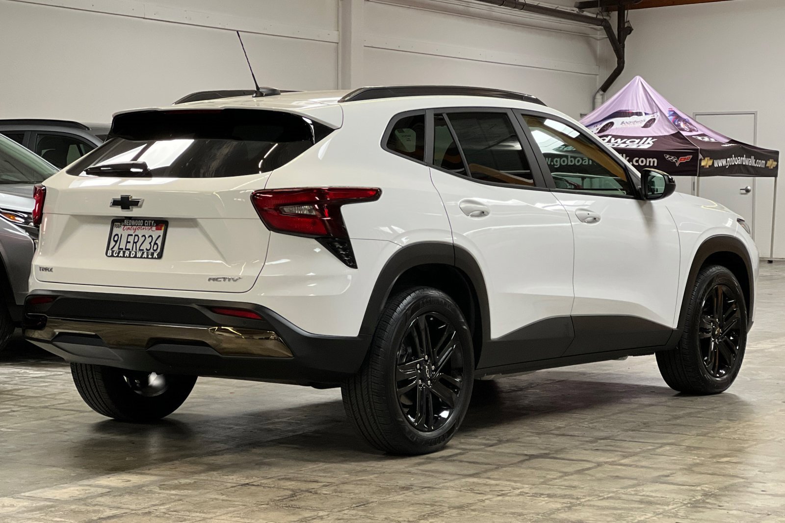 Used 2024 Chevrolet Trax ACTIV w/ Sunroof Package image 4