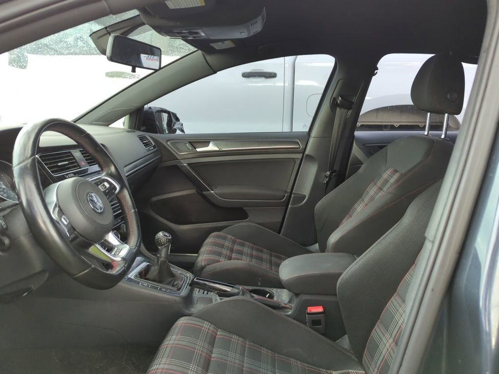 Used 2019 Volkswagen GTI SE image 7