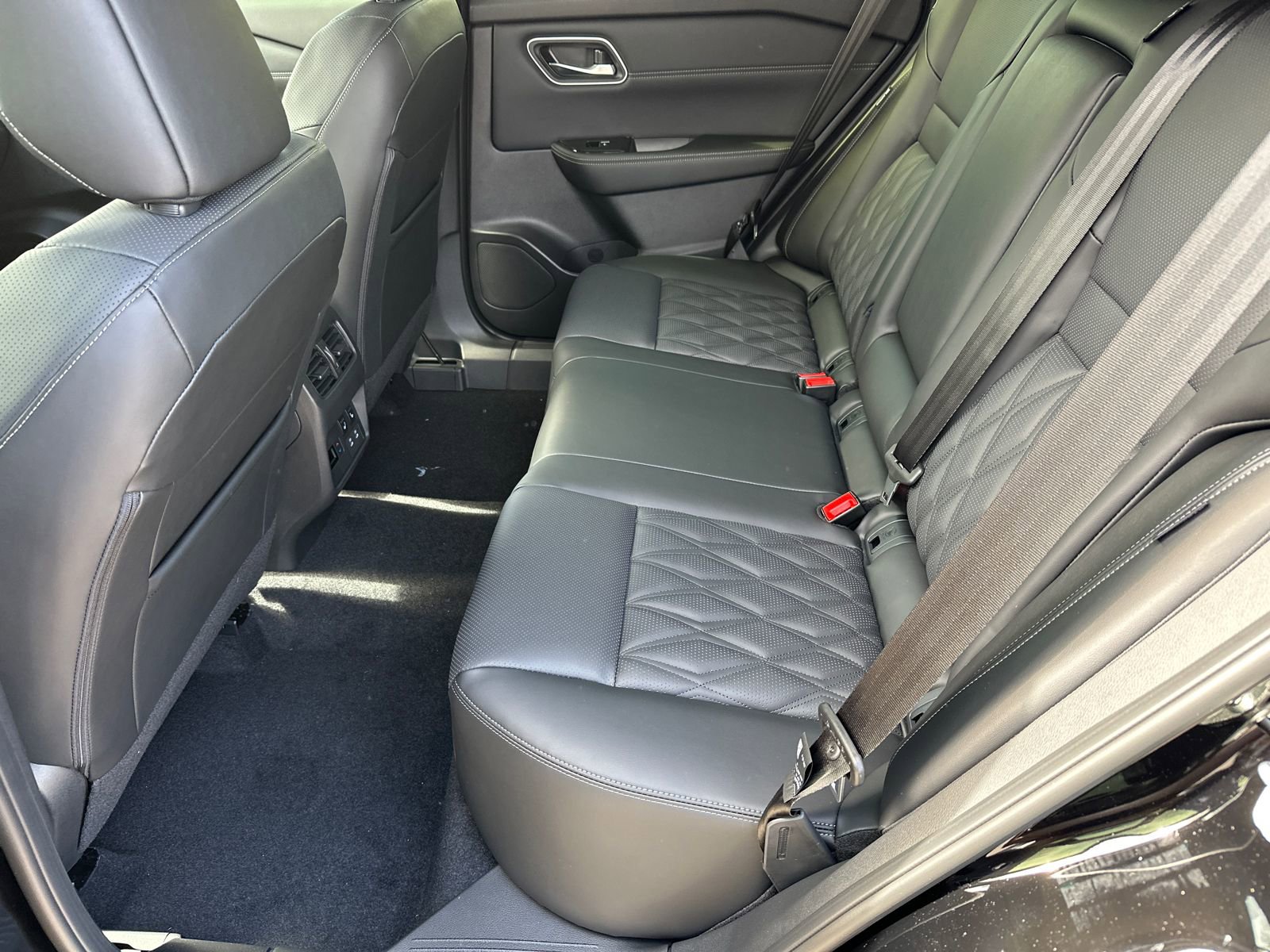 New 2026 Nissan Rogue Platinum w/ Platinum Premium Package image 19
