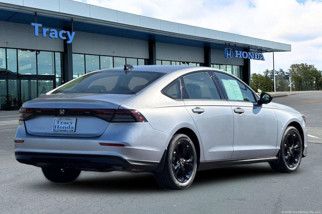Certified 2025 Honda Accord SE image 6